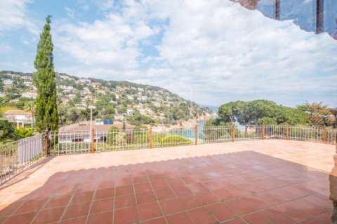 Купить виллу в Бланес, Испания с 4 спальни, 400м², № 919 - фото 6