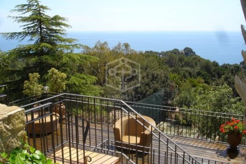 Купить виллу в Бланес, Испания с 7 спален, 590м², № 917 - фото 7