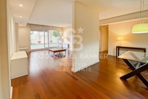 Купить квартиру в Барселона, Испания с 3 спальни, 97м², № 7846 - фото 9