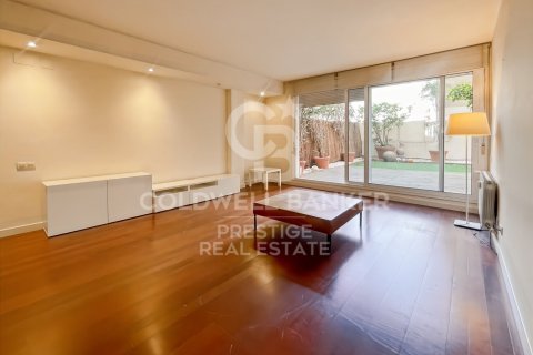 Купить квартиру в Барселона, Испания с 3 спальни, 97м², № 7846 - фото 8