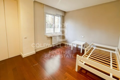Купить квартиру в Барселона, Испания с 3 спальни, 97м², № 7846 - фото 14