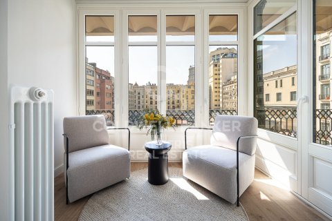 Купить квартиру в Барселона, Испания с 4 спальни, 203м², № 7850 - фото 8