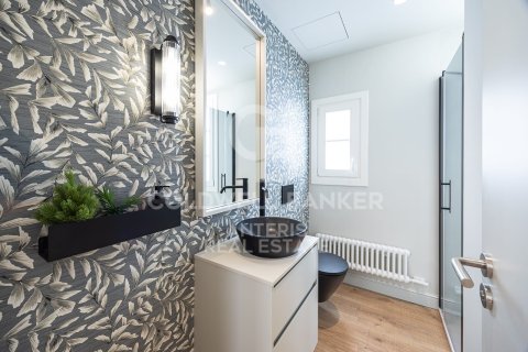 Купить квартиру в Барселона, Испания с 4 спальни, 203м², № 7850 - фото 15