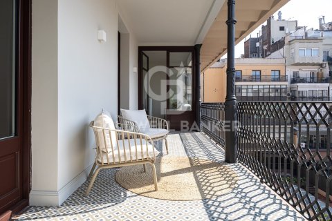 Купить квартиру в Барселона, Испания с 4 спальни, 203м², № 7850 - фото 6