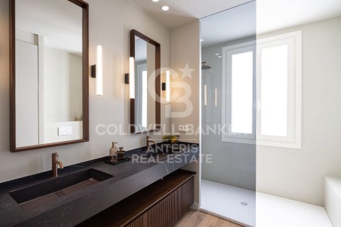 Купить квартиру в Барселона, Испания с 4 спальни, 203м², № 7850 - фото 10