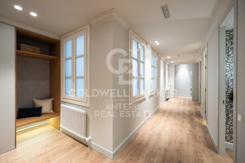 Купить квартиру в Барселона, Испания с 4 спальни, 203м², № 7850 - фото 19