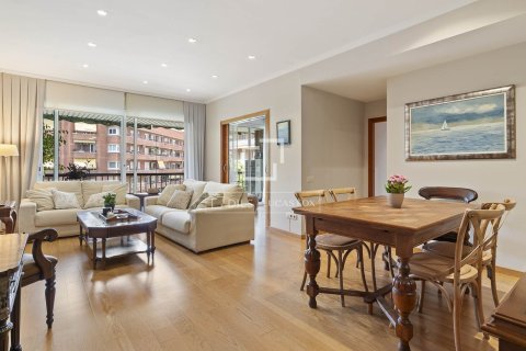 Apartamento de 3 dormitorios en venta en Barcelona, Cataluña, Spain № 7062 - foto 29