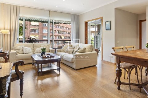 Apartamento de 3 dormitorios en venta en Barcelona, Cataluña, Spain № 7062 - foto 27