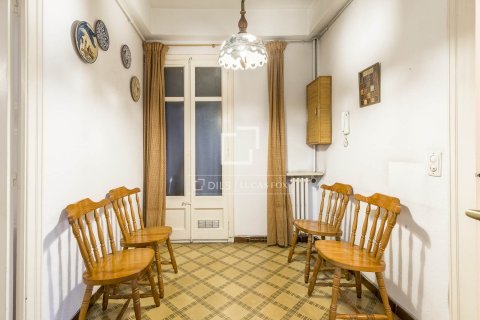 Apartamento de 6 dormitorios en venta en Barcelona, Cataluña, Spain № 7063 - foto 16