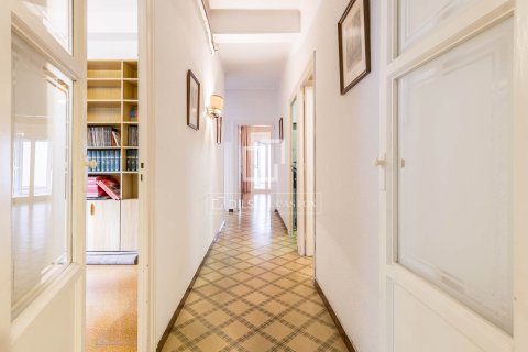 Apartamento de 6 dormitorios en venta en Barcelona, Cataluña, Spain № 7063 - foto 19