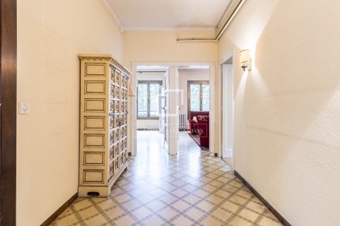 Apartamento de 6 dormitorios en venta en Barcelona, Cataluña, Spain № 7063 - foto 29