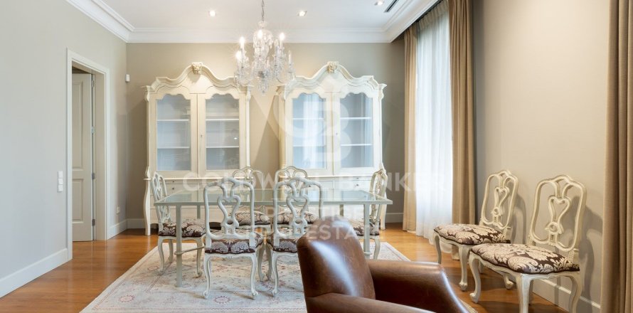 3 bedrooms apartment for sale in Barcelona, Catalonia, Spain № 6071