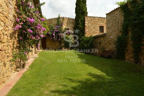 7 bedrooms house for sale in Caldes de Malavella, Girona, Catalonia, Spain № 6066 - photo 4