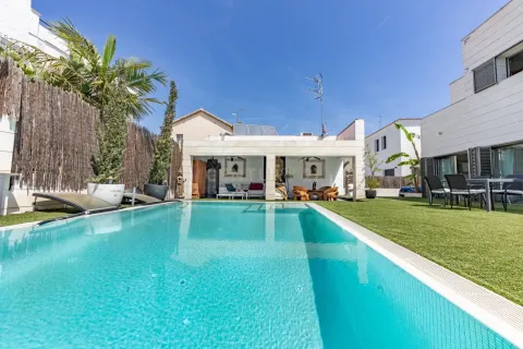 Сasa de 3 dormitorios en venta en Sitges, Barcelona, Cataluña, Spain № 6842 - foto 7