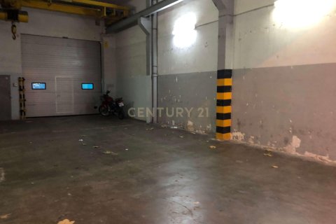Propiedad comercial de 9 dormitorios en venta en Barcelona, Cataluña, Spain № 6841 - foto 6