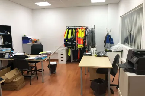 Propiedad comercial de 9 dormitorios en venta en Barcelona, Cataluña, Spain № 6841 - foto 8