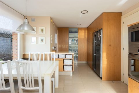Сasa de 4 dormitorios en venta en Sant Vicenc De Montalt, Barcelona, Cataluña, Spain № 6844 - foto 21