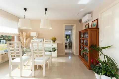 Сasa de 4 dormitorios en venta en Sant Vicenc De Montalt, Barcelona, Cataluña, Spain № 6844 - foto 17