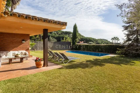Сasa de 4 dormitorios en venta en Sant Vicenc De Montalt, Barcelona, Cataluña, Spain № 6844 - foto 15
