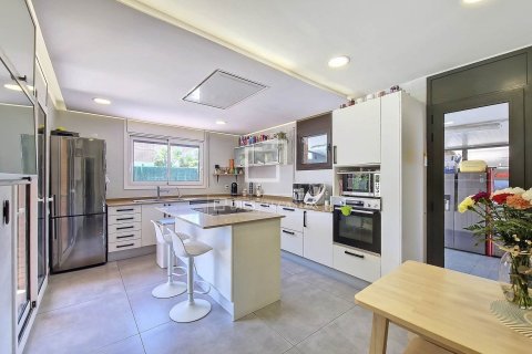 4 chambres villa à vendre à Vilanova i la Geltru, Barcelona, Catalonia, Spain № 3844 - photo 8