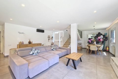 4 chambres villa à vendre à Vilanova i la Geltru, Barcelona, Catalonia, Spain № 3844 - photo 4