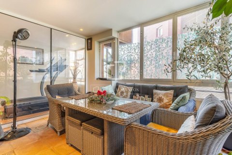 6 chambres apartment à vendre à Barcelona, Catalonia, Spain № 3846 - photo 2