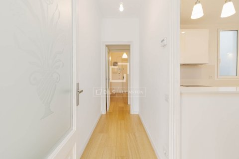 2 chambres apartment à vendre à Barcelona, Catalonia, Spain № 3848 - photo 17