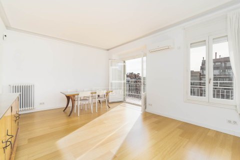 2 chambres apartment à vendre à Barcelona, Catalonia, Spain № 3848 - photo 2