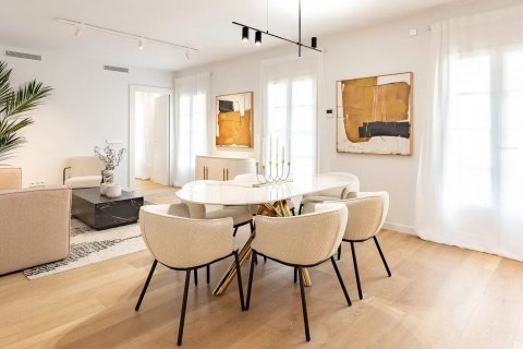 Купить квартиру в Барселона, Испания с 3 спальни, № 1067 - фото 5