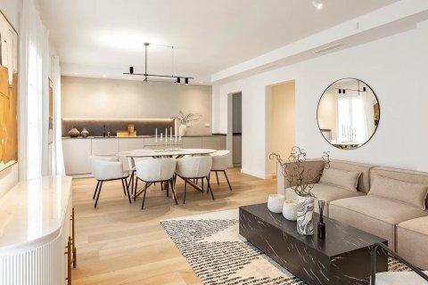 Купить квартиру в Барселона, Испания с 3 спальни, № 1067 - фото 4