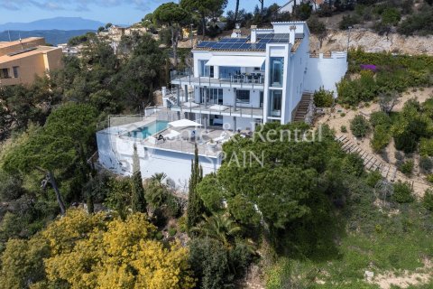 3 bedrooms house for sale in Lloret de Mar, Girona, Catalonia, Spain № 7296 - photo 30