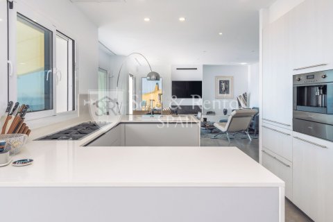 3 bedrooms house for sale in Lloret de Mar, Girona, Catalonia, Spain № 7296 - photo 24