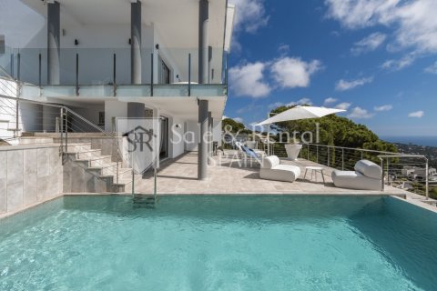 3 bedrooms house for sale in Lloret de Mar, Girona, Catalonia, Spain № 7296 - photo 6