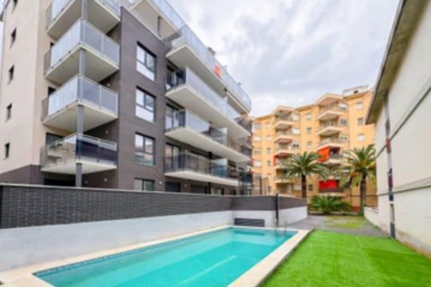 3 bedrooms apartment for sale in La Pineda, Tarragona, Catalonia, Spain № 7293 - photo 12