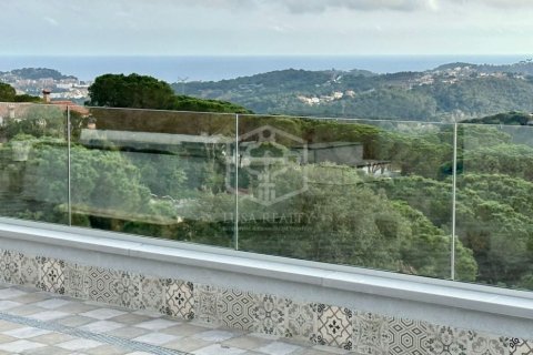 Купить виллу в Льорет-де-Мар, Испания с 4 спальни, 387м², № 1001 - фото 8