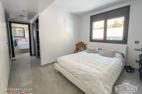 Купить виллу в Льорет-де-Мар, Испания с 3 спальни, 584м², № 997 - фото 10