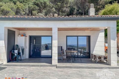 Купить виллу в Льорет-де-Мар, Испания с 3 спальни, 584м², № 997 - фото 4