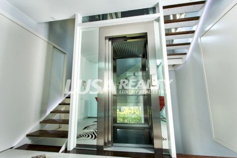 Villa de 7 dormitorios en venta en Castelldefels, Barcelona, Cataluña, Spain № 999 - foto 10