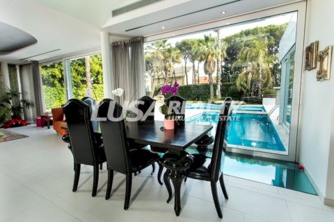 Villa de 7 dormitorios en venta en Castelldefels, Barcelona, Cataluña, Spain № 999 - foto 12