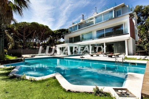 Villa de 7 dormitorios en venta en Castelldefels, Barcelona, Cataluña, Spain № 999 - foto 19