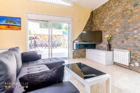 Купить виллу в Кондадо-дель-Харуко, Испания с 9 спален, 293м², № 1000 - фото 14