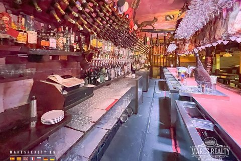 Купить коммерческую недвижимость в Калелья, Испания с 4 комнаты, 800м², № 1003 - фото 2