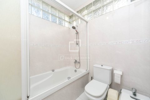 Купить виллу в Гава, Испания с 5 спален, 243м², № 4050 - фото 27