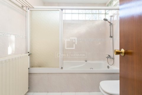 Купить виллу в Гава, Испания с 5 спален, 243м², № 4050 - фото 26