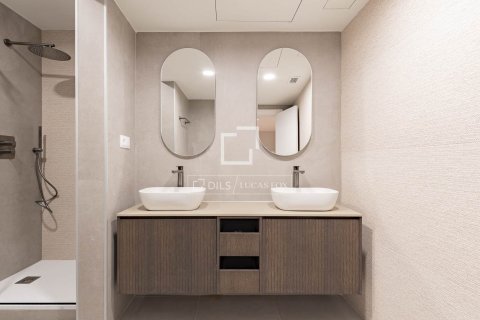 3 bedrooms apartment for sale in Barcelona, Catalonia, Spain № 4048 - photo 29