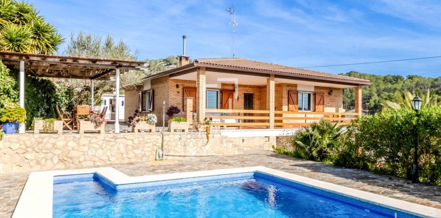 Вилла с 5 спальнями в Ситжесе, Барселона, Каталония, Испания № 6269