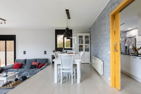 4 bedrooms villa for sale in Alella, Barcelona, Catalonia, Spain № 6273 - photo 12