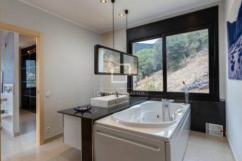 4 bedrooms villa for sale in Alella, Barcelona, Catalonia, Spain № 6273 - photo 20