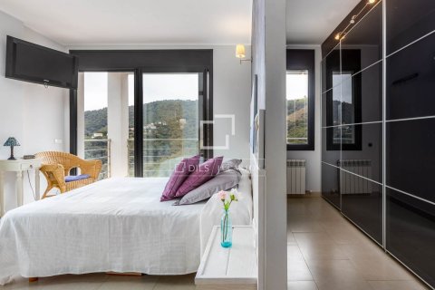 4 bedrooms villa for sale in Alella, Barcelona, Catalonia, Spain № 6273 - photo 18