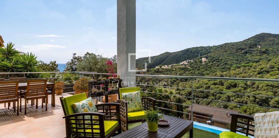 4 bedrooms villa for sale in Alella, Barcelona, Catalonia, Spain № 6273